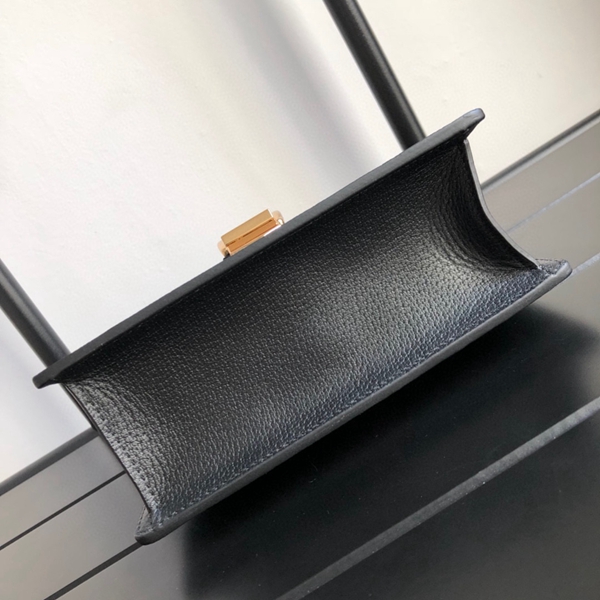 グッチバッグ内部構造